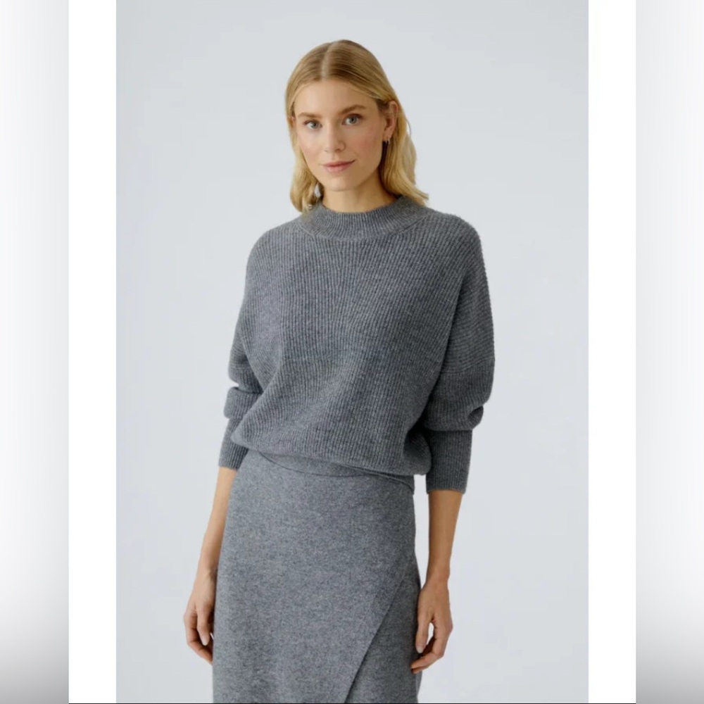 OUI Grey Mock Neck Ribbed Knit Wool Blend Sweater, size US 12 medium large